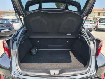 TOYOTA - C-HR 2.0 Hybrid E-CVT Morebusiness (7 di 25)