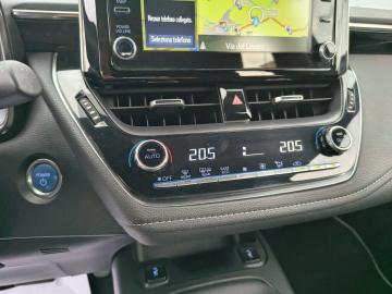 TOYOTA - Corolla Touring Sports 1.8 Hybrid Business (17 di 23)