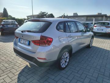 BMW - X1 xDrive18d (4 di 17)