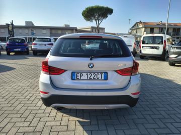 BMW - X1 xDrive18d (5 di 17)