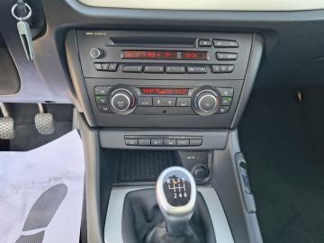 BMW - X1 xDrive18d (11 di 17)