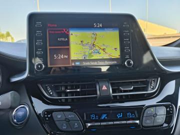 TOYOTA - C-HR 2.0 Hybrid E-CVT Morebusiness (10 di 23)