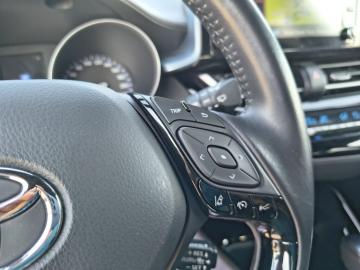TOYOTA - C-HR 2.0 Hybrid E-CVT Morebusiness (17 di 23)