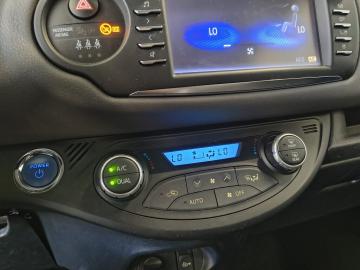 TOYOTA - Yaris 1.5 Hybrid 5 porte Business (9 di 13)