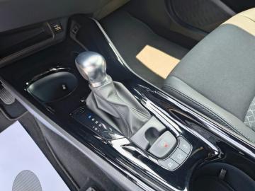 TOYOTA - C-HR 2.0 Hybrid E-CVT Morebusiness (14 di 25)