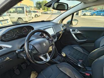 PEUGEOT - 2008 PureTech Turbo 110 S&S Allure (9 di 20)
