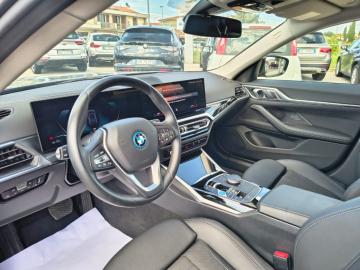 BMW - i4 eDrive 40 Sport (8 di 26)