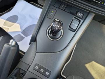 TOYOTA - Auris TS 1.8 Hybrid Active (22 di 23)