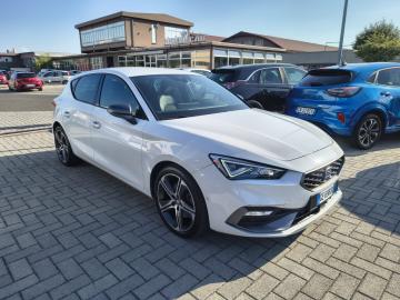 SEAT - Leon 2.0 TDI 150 CV DSG FR (3 di 25)
