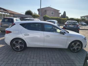 SEAT - Leon 2.0 TDI 150 CV DSG FR (20 di 25)
