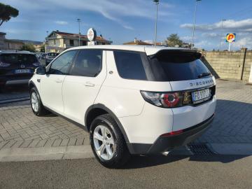 LAND ROVER - Discovery Sport 2.0 TD4 150 CV SE (6 di 16)