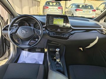 TOYOTA - C-HR 1.8 Hybrid E-CVT Business (17 di 21)