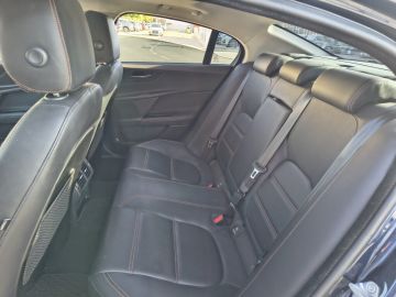 JAGUAR - XE 2.0 D 180 CV aut. Prestige (12 di 20)