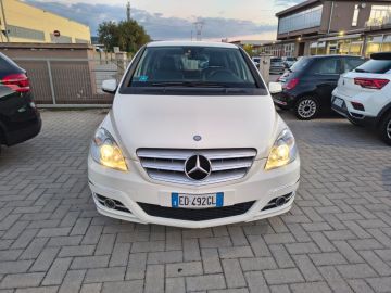 MERCEDES - B 200 CDI Premium (2 di 15)