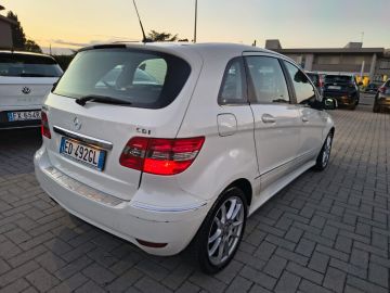 MERCEDES - B 200 CDI Premium (4 di 15)