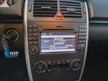 MERCEDES - B 200 CDI Premium (10 di 15)