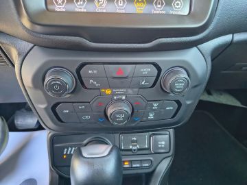 JEEP - Renegade 1.3 T4 190CV PHEV 4xe AT6 Limited (13 di 26)