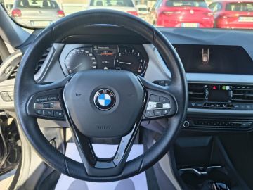 BMW - 116i 5p. Msport Exterior (9 di 18)