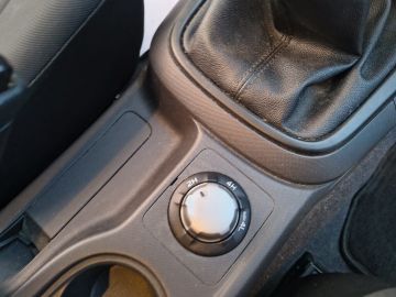 ISUZU - D-Max 2.5 Crew Cab Satellite 4WD (16 di 17)