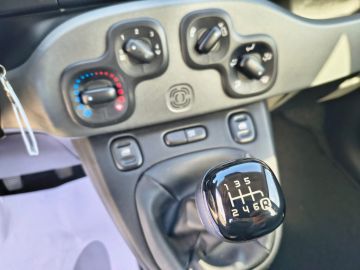 FIAT - Panda 1.0 FireFly S&S Hybrid City Life (12 di 18) FIAT - Panda 1.0 FireFly S&S Hybrid City Life (12 di 18)