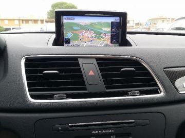 AUDI - Q3 RS 2.5 TFSI quattro S tronic (10 di 15) AUDI - Q3 RS 2.5 TFSI quattro S tronic (10 di 15)