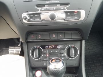 AUDI - Q3 RS 2.5 TFSI quattro S tronic (12 di 15) AUDI - Q3 RS 2.5 TFSI quattro S tronic (12 di 15)