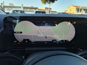 MERCEDES - GLA 200 d Automatic Business (13 di 26)