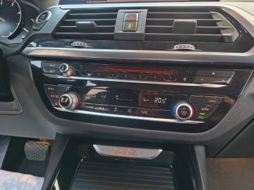 BMW - X3 xDrive20d Business Advantage (16 di 22)