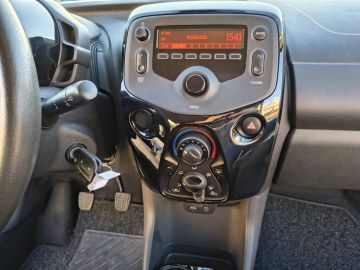 CITROEN - C1 VTi 72 5p. Feel (15 di 15)