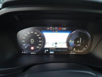 VOLVO - XC40 T4 Recharge Plug-in Hybrid Inscription Expression (11 di 23)