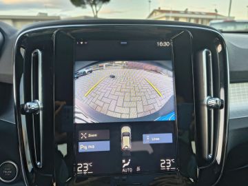 VOLVO - XC40 T4 Recharge Plug-in Hybrid Inscription Expression (13 di 23)