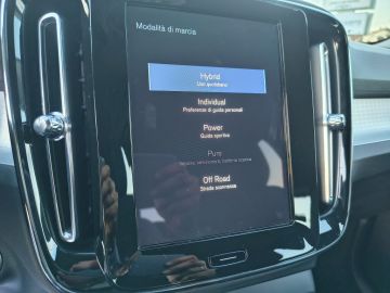 VOLVO - XC40 T4 Recharge Plug-in Hybrid Inscription Expression (15 di 23)