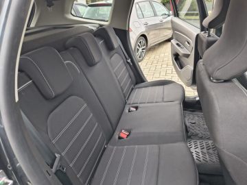 DACIA - Duster 1.5 Blue dCi 8V 115 CV 4x4 Prestige (17 di 22)