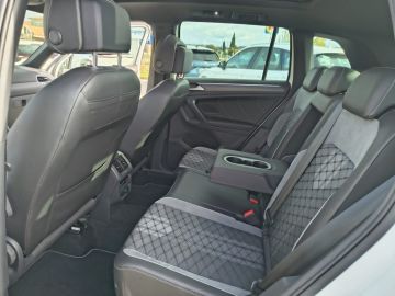 VOLKSWAGEN - Tiguan 2.0 TDI 200 CV SCR DSG 4MOTION R-Line (20 di 26)