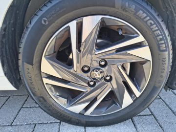 HYUNDAI - 1.2 MPI MT ConnectLine (6 di 21)