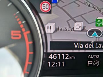 AUDI - 35 TDI S tronic Business (10 di 21)