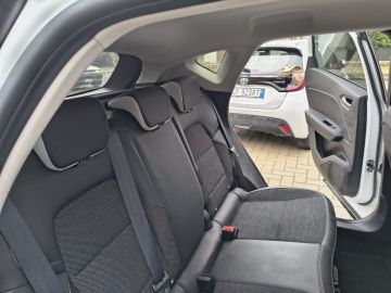 RENAULT - Captur TCe 90 CV Techno (17 di 19)