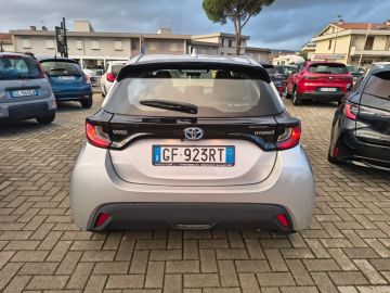 TOYOTA - Yaris 1.5 Hybrid 5 porte Business (5 di 17)
