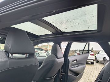 TOYOTA - Corolla Touring Sports 2.0 Hybrid Style (9 di 24)