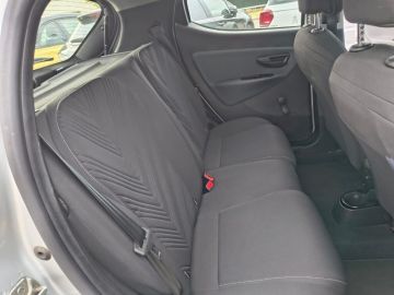 LANCIA - Ypsilon 1.0 FireFly 5 porte S&S Hybrid Ecochic Gold (14 di 16)