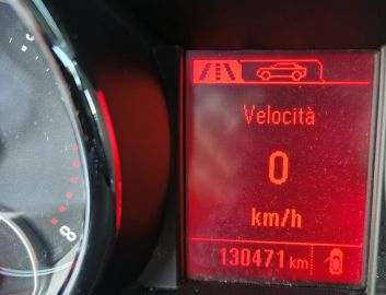 OPEL - Adam 1.4 87 CV GPL Tech Jam (9 di 16)