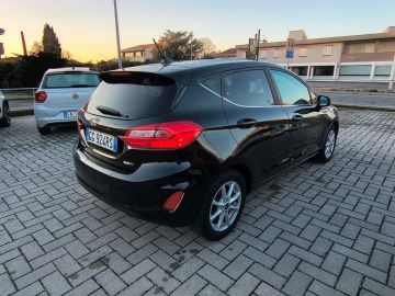 FORD - Fiesta 1.0 Ecoboost Hybrid 125 CV 5 porte Titanium (4 di 18)