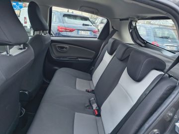 TOYOTA - 1.5 Hybrid 5 porte Active (18 di 21)