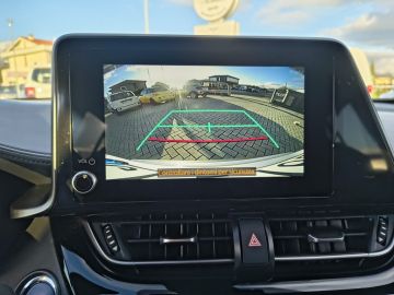 TOYOTA - C-HR 2.0 Hybrid E-CVT Morebusiness (12 di 20)