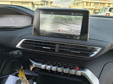 PEUGEOT - 3008 BlueHDi 130 S&S Business (16 di 19)