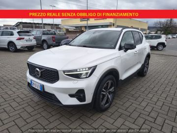 VOLVO - XC40 B4 AWD automatico Plus Dark