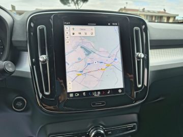 VOLVO - XC40 B4 AWD automatico Plus Dark (18 di 25)