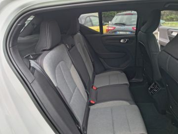 VOLVO - XC40 B4 AWD automatico Plus Dark (22 di 25)