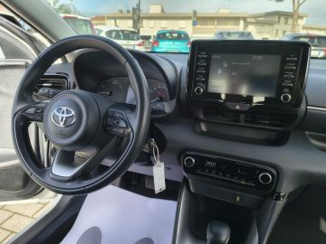 TOYOTA - Yaris 1.5 Hybrid 5 porte Business (13 di 21)
