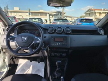DACIA - Duster 1.5 Blue dCi 8V 115 CV 4x4 Essential (15 di 19)